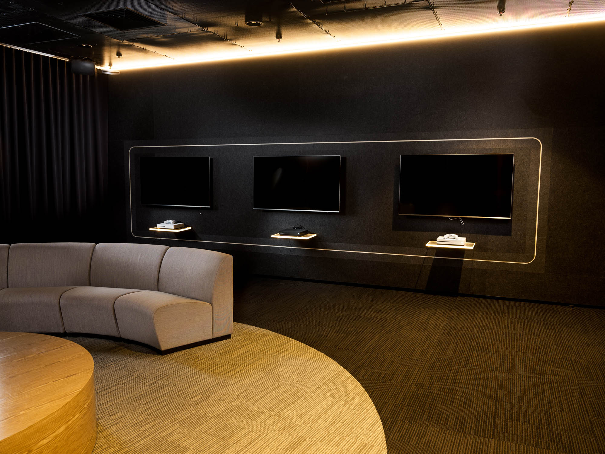 microsoft xbox interior fitout-gaming sofa couch 