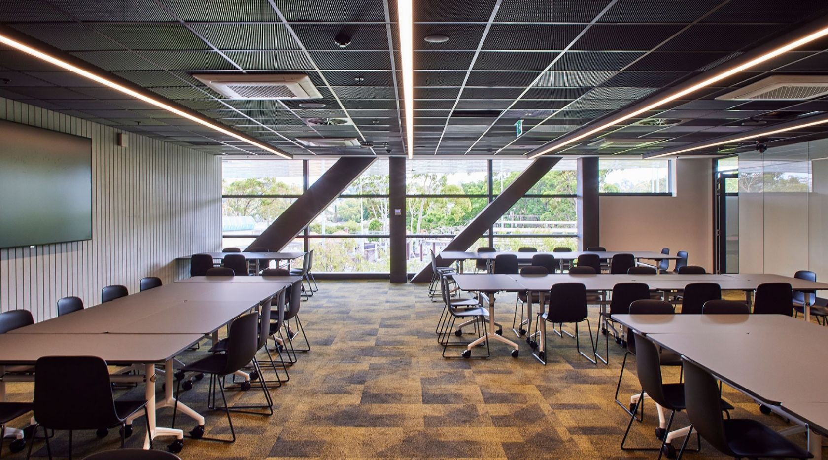 tafe nsw technology sydney education fitout schiavello construction class space