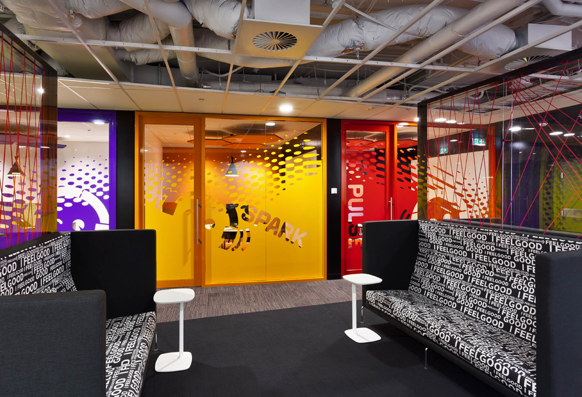 multinational corporate headquarters sydney fitout lounge 1