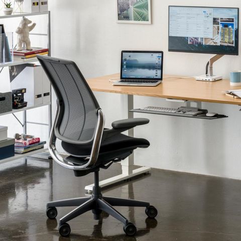 Diffrient Smart Chair in Office