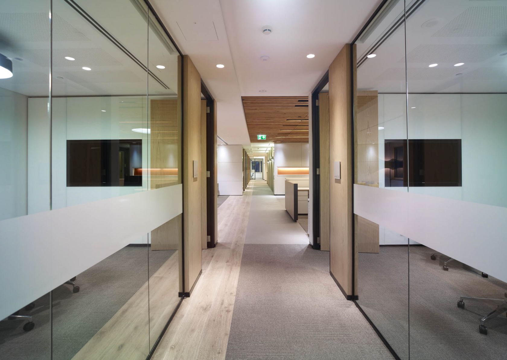 ipac sydney office interior fitout meeting rooms